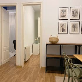 Apartment for rent for €1,900 per month in Barcelona, Carrer del Consell de Cent