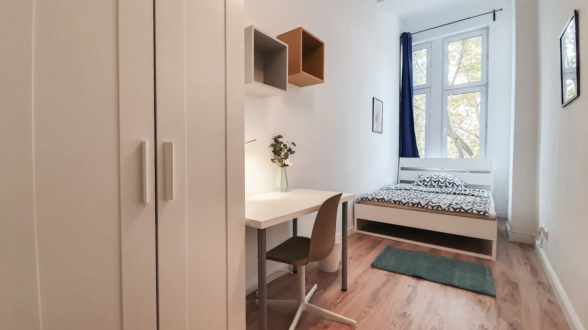 Martin-Luther-Straße, Berlin preview