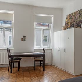 Apartment for rent for €850 per month in Vienna, Marktgasse