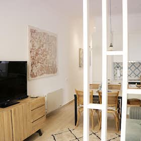 Apartment for rent for €1,500 per month in Barcelona, Carrer del Marquès de Santillana