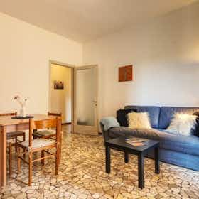 Квартира сдается в аренду за 1 300 € в месяц в Como, Via Don Luigi Guanella