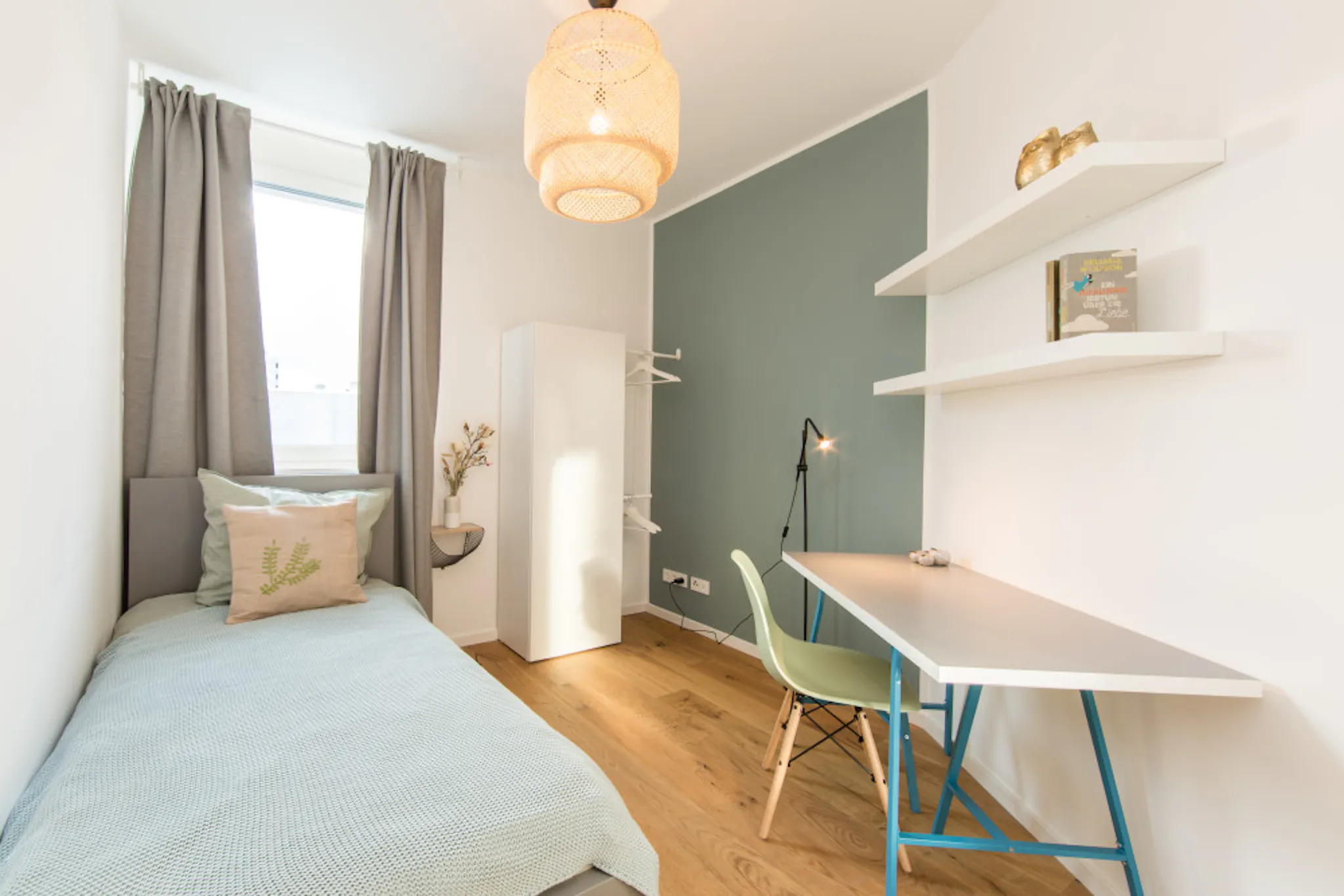 Nazarethkirchstraße, Berlin preview