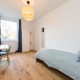 Chambre privée for rent for 700 € per month in Berlin, Nazarethkirchstraße