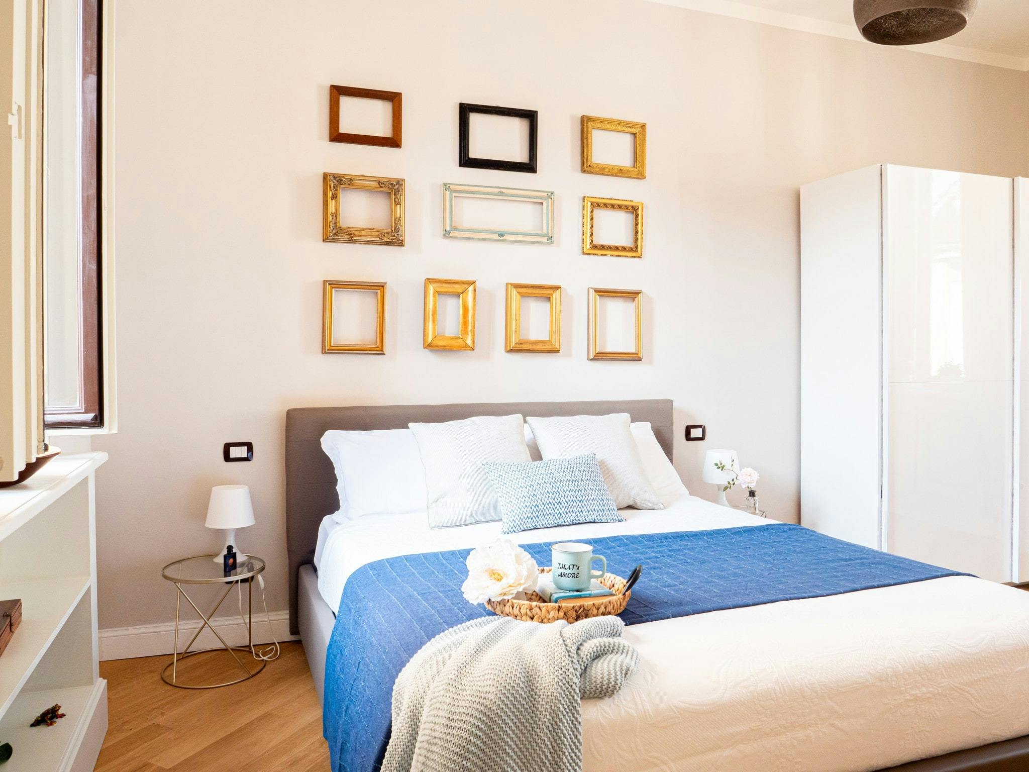 Via Santa Cecilia, Milan