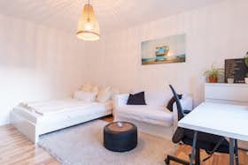 单间公寓 正在以 €1,350 的月租出租，其位于 Wuppertal, Höchsten