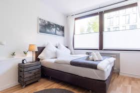 单间公寓 正在以 €1,350 的月租出租，其位于 Wuppertal, Im Ostersiepen
