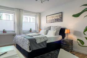 Appartement te huur voor € 1.350 per maand in Wuppertal, Im Ostersiepen
