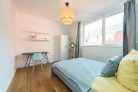 Private room for rent for €670 per month in Berlin, Nazarethkirchstraße