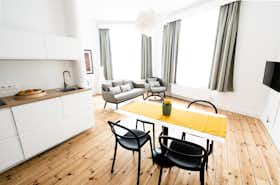Apartament de închiriat pentru 2.200 EUR pe lună în Schaerbeek, Rue de l'Orme