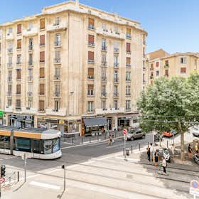 Quarto privado para alugar por € 420 por mês em Marseille, Avenue du Maréchal Foch