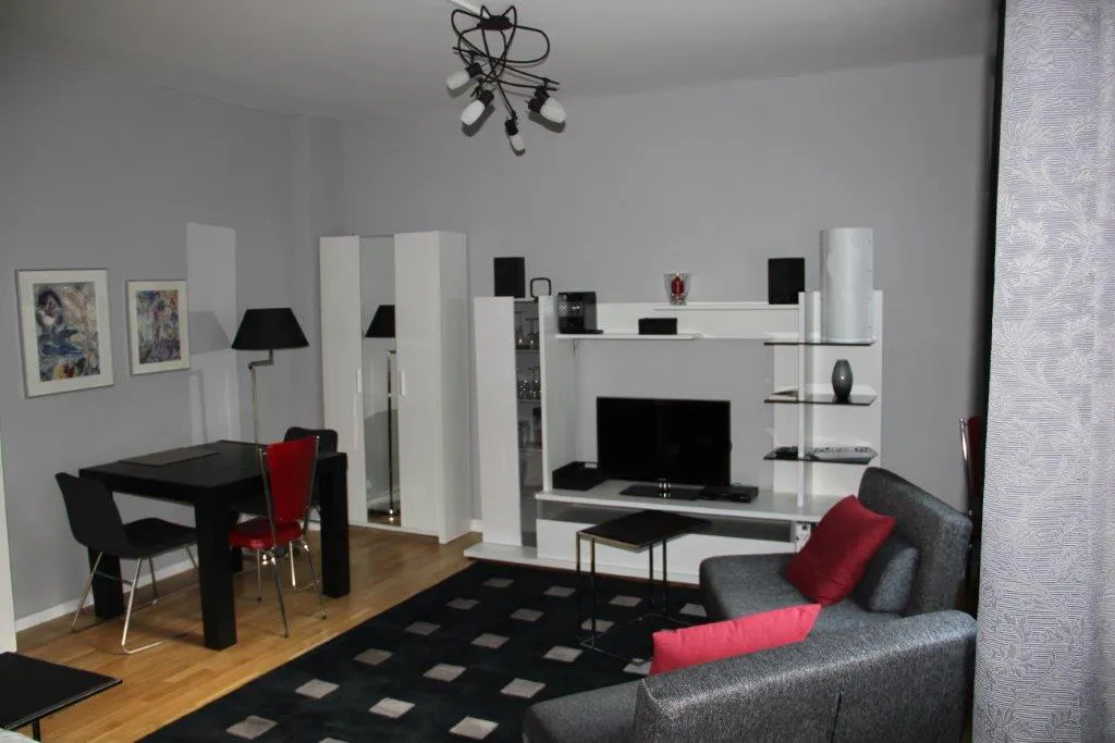 1-Bedroom Apartment in Jenaer Straße, Berlin (1050125) ROOM 1