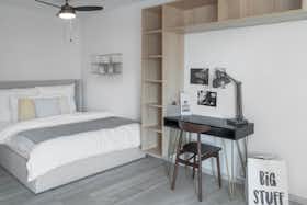 Appartement à louer pour 1 495 €/mois à Berlin, Bismarckstraße