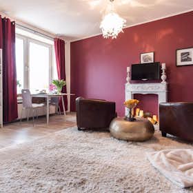 Apartment for rent for €1,800 per month in Wuppertal, Cronenberger Straße