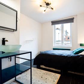 Maison à louer pour 650 €/mois à Charleroi, Rue Willy Ernst