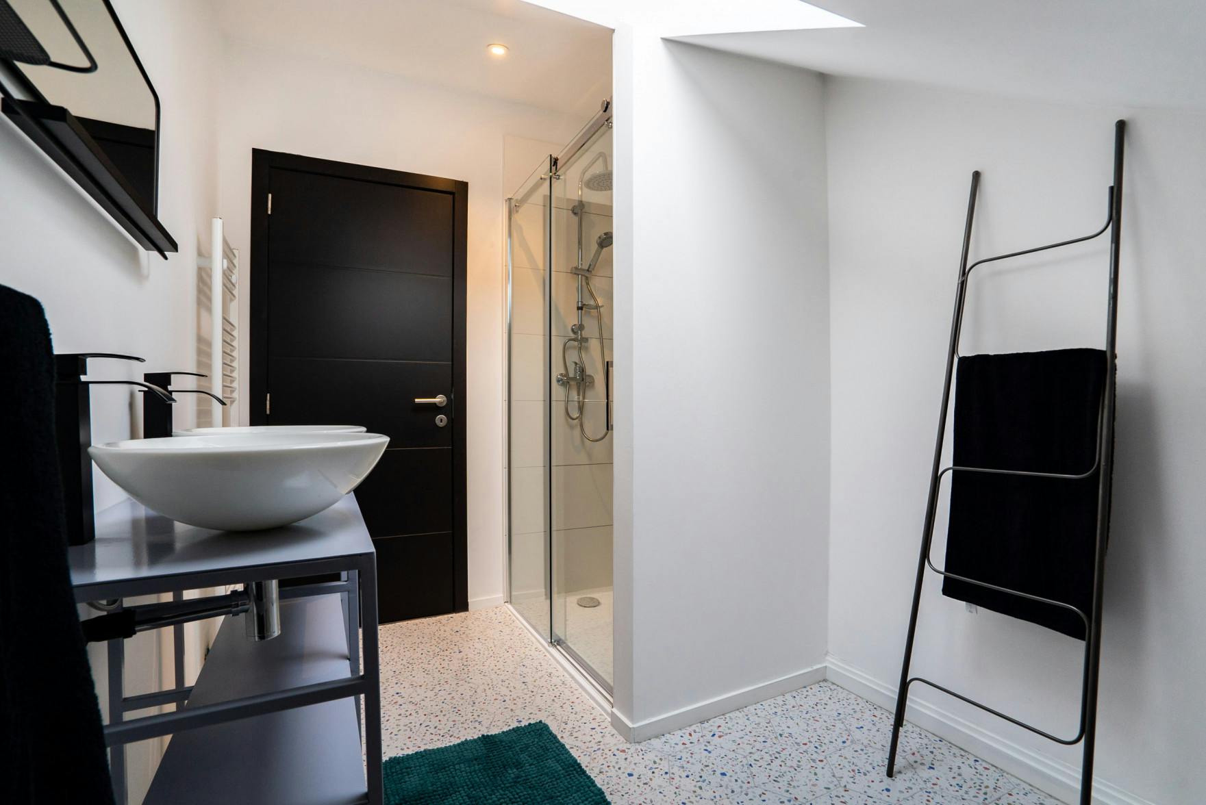Apartment Charleroi, 220m² — photo 2