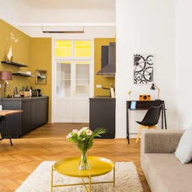 Apartment for rent for €4,000 per month in Vienna, Werdertorgasse