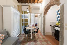 Apartment for rent for €1,400 per month in Florence, Via Fiesolana