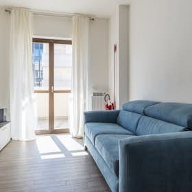 Apartment for rent for €1,400 per month in Rome, Via Luigi De Marchi