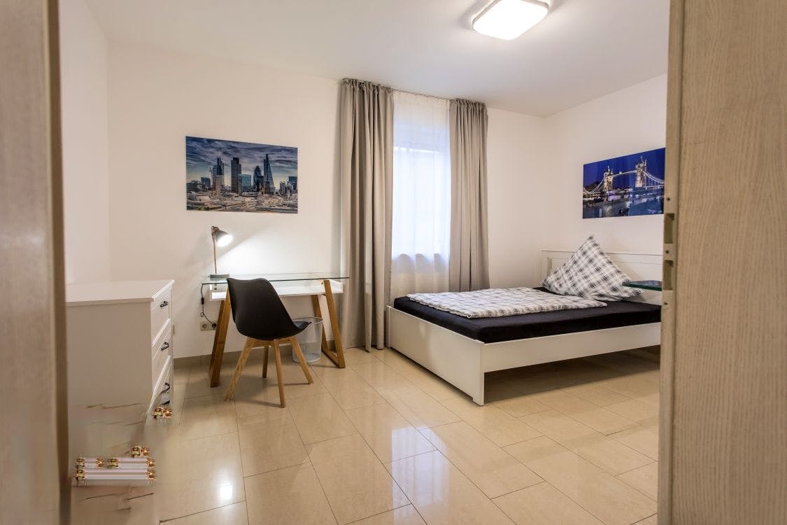 Private room for rent for €700 per month in Frankfurt am Main, Kelsterbacher Straße