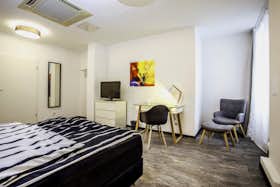 Private room for rent for €690 per month in Frankfurt am Main, Taunusstraße