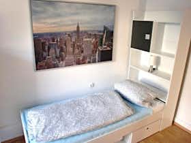 Privé kamer te huur voor € 680 per maand in Frankfurt am Main, Alt-Bornheim