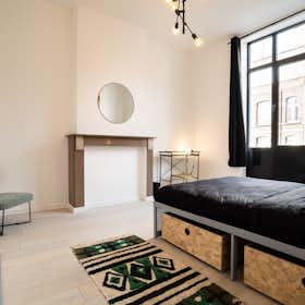 Приватна кімната за оренду для 565 EUR на місяць у Charleroi, Rue Zénobe Gramme