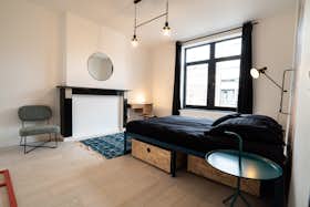 Habitación privada en alquiler por 565 € al mes en Charleroi, Rue Zénobe Gramme