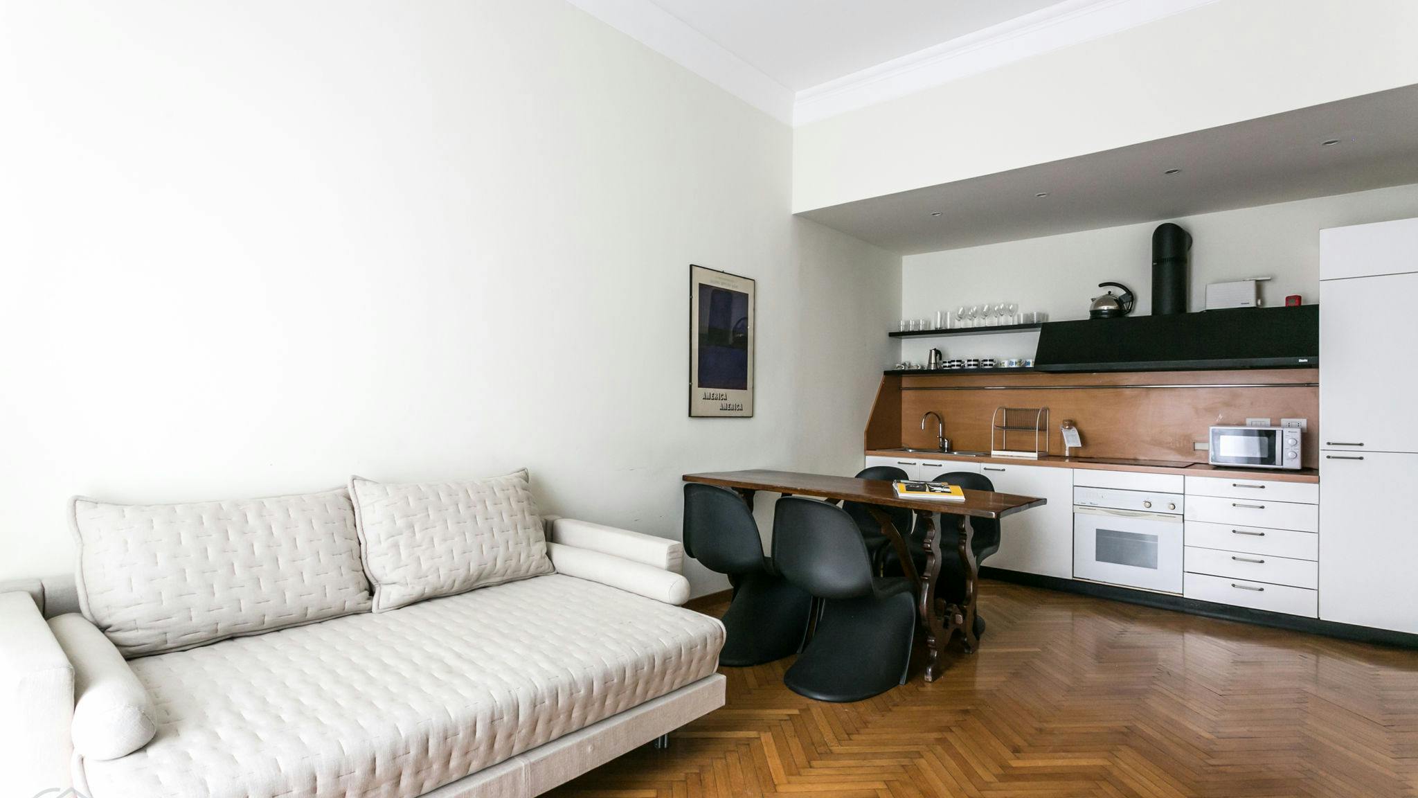 Apartment for rent for €1 per month in Milan, Via Giovanni da Procida