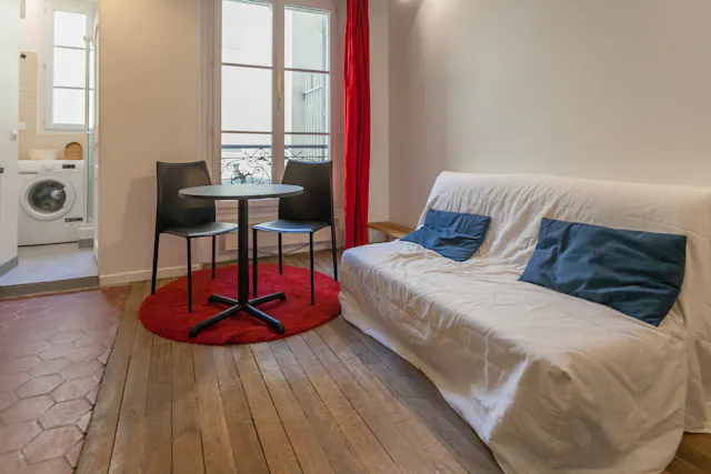 1-Bedroom Apartment in Rue Maison-Dieu, Paris (1052975) room image 2