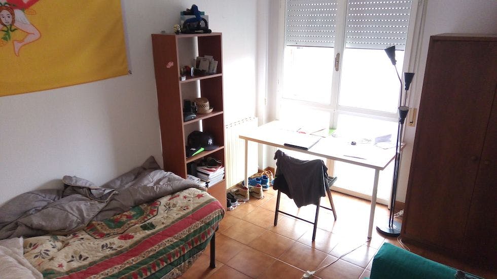 Private room for rent for €350 per month in Pisa, Via Guido De Ruggiero