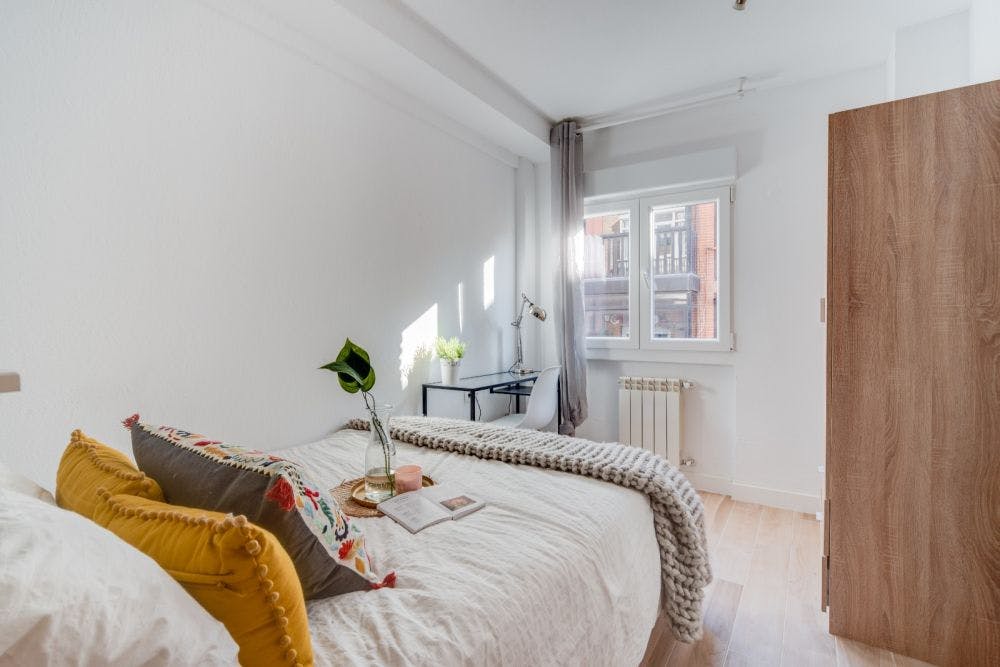 Private room for rent for €640 per month in Madrid, Calle de Nuestra Señora de los Dolores
