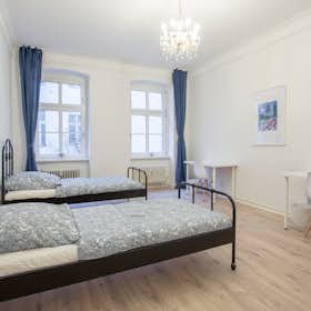Gedeelde kamer te huur voor € 450 per maand in Berlin, Metzer Straße