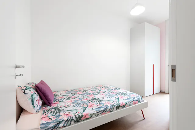 Private room in Via Leopoldo Cicognara, Milan (1056056) room image 1