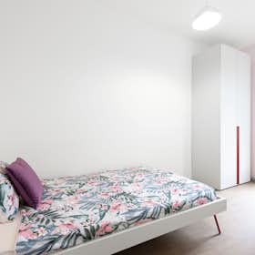 Private room for rent for €740 per month in Milan, Via Leopoldo Cicognara