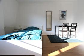Apartment for rent for €750 per month in Vienna, Gellertgasse