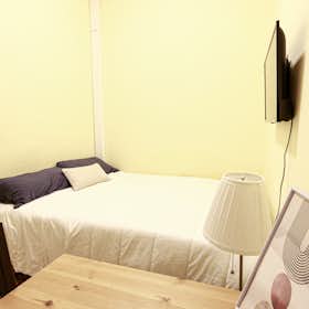 Private room for rent for €500 per month in Barcelona, Carrer d'Aribau