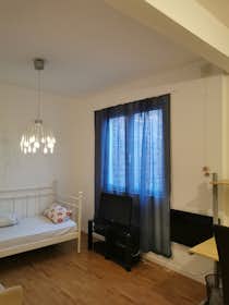 Studio for rent for €760 per month in Forest, Rue de Fierlant