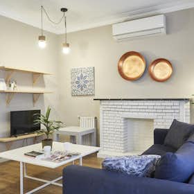 Apartment for rent for €3,000 per month in Barcelona, Carrer de Sant Fructuós