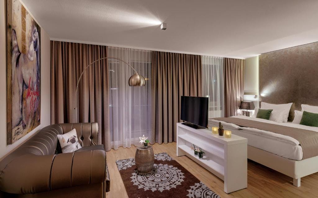 Studio for rent for €2,100 per month in Graz, Evangelimanngasse