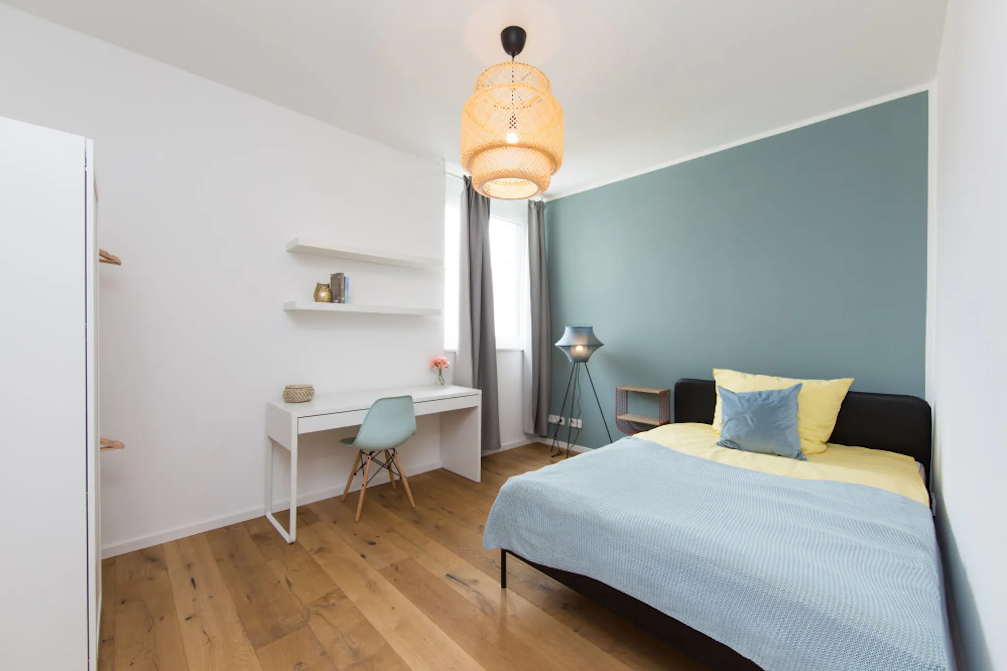 Nazarethkirchstraße, Berlin preview