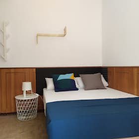 Private room for rent for €685 per month in Madrid, Avenida de Portugal