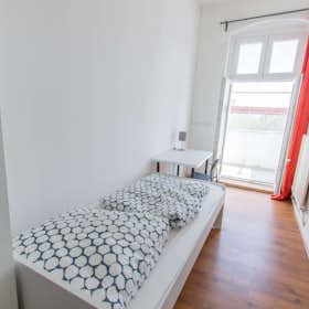 Private room for rent for €710 per month in Berlin, Hermannstraße