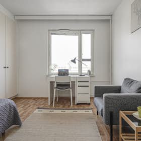 Private room for rent for €649 per month in Helsinki, Kasöörinkatu