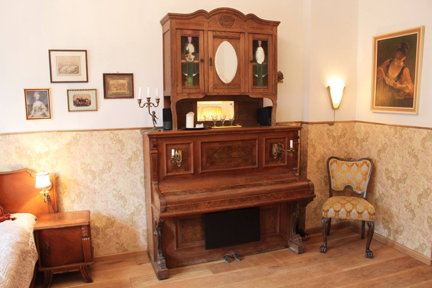 preview gallery tile