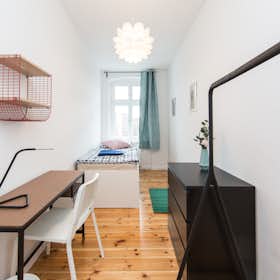 Private room for rent for €640 per month in Berlin, Turmstraße