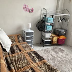 Private room for rent for €400 per month in Massa Marittima, Via Zannerini
