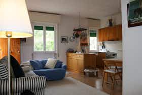 Casa in affitto a 1.500 € al mese a Celle Ligure, Via Lavadore