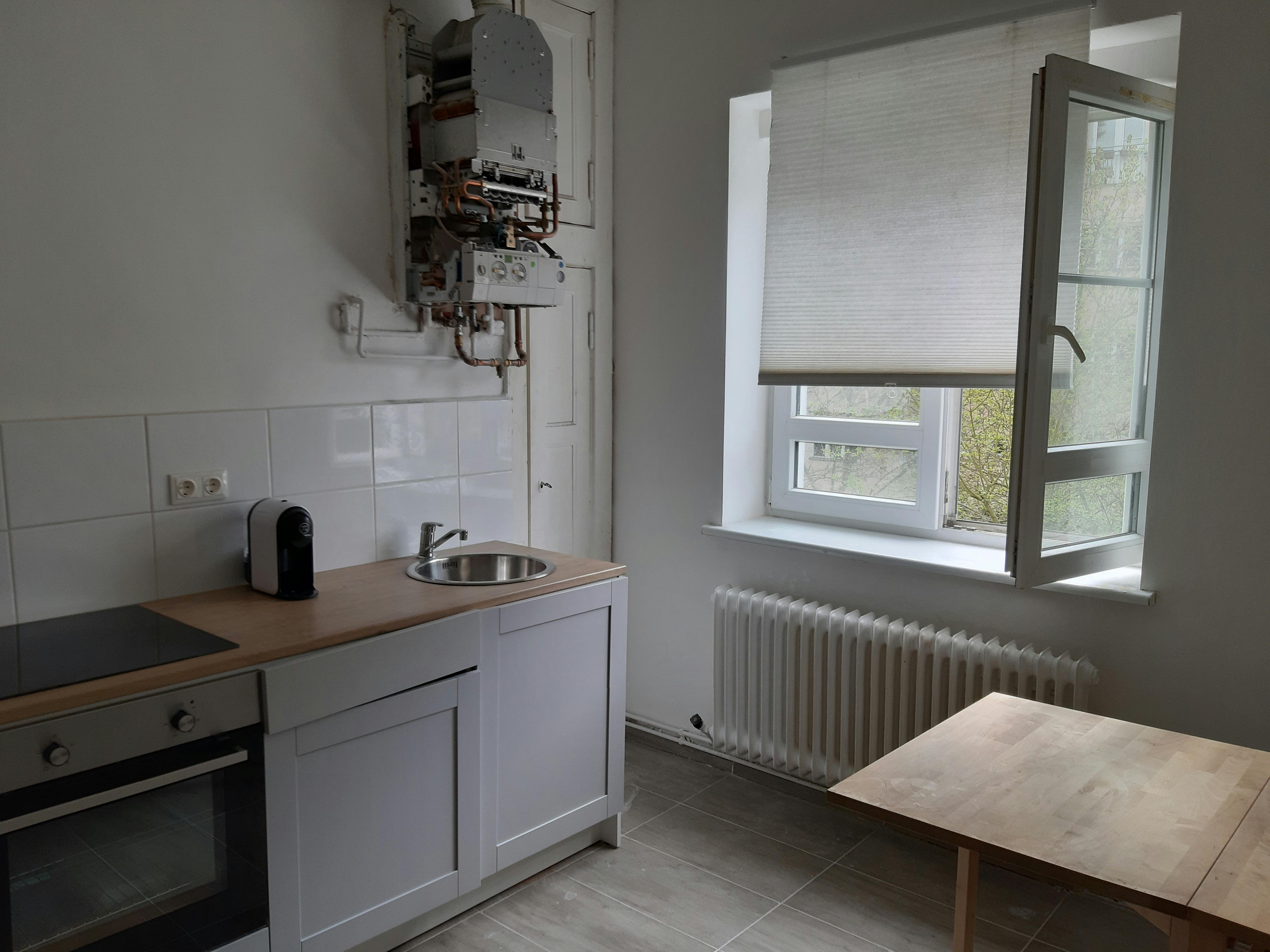 Immeuble à louer pour 750 €/mois à Berlin, Krumpuhler Weg
