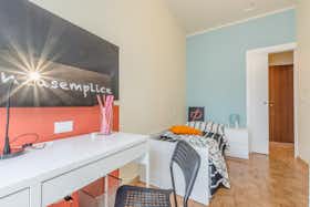 Privé kamer te huur voor € 580 per maand in Pisa, Via Giuseppe Mazzini