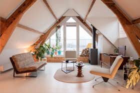 Lägenhet att hyra för 1 950 € i månaden i Rotterdam, Mathenesserdijk